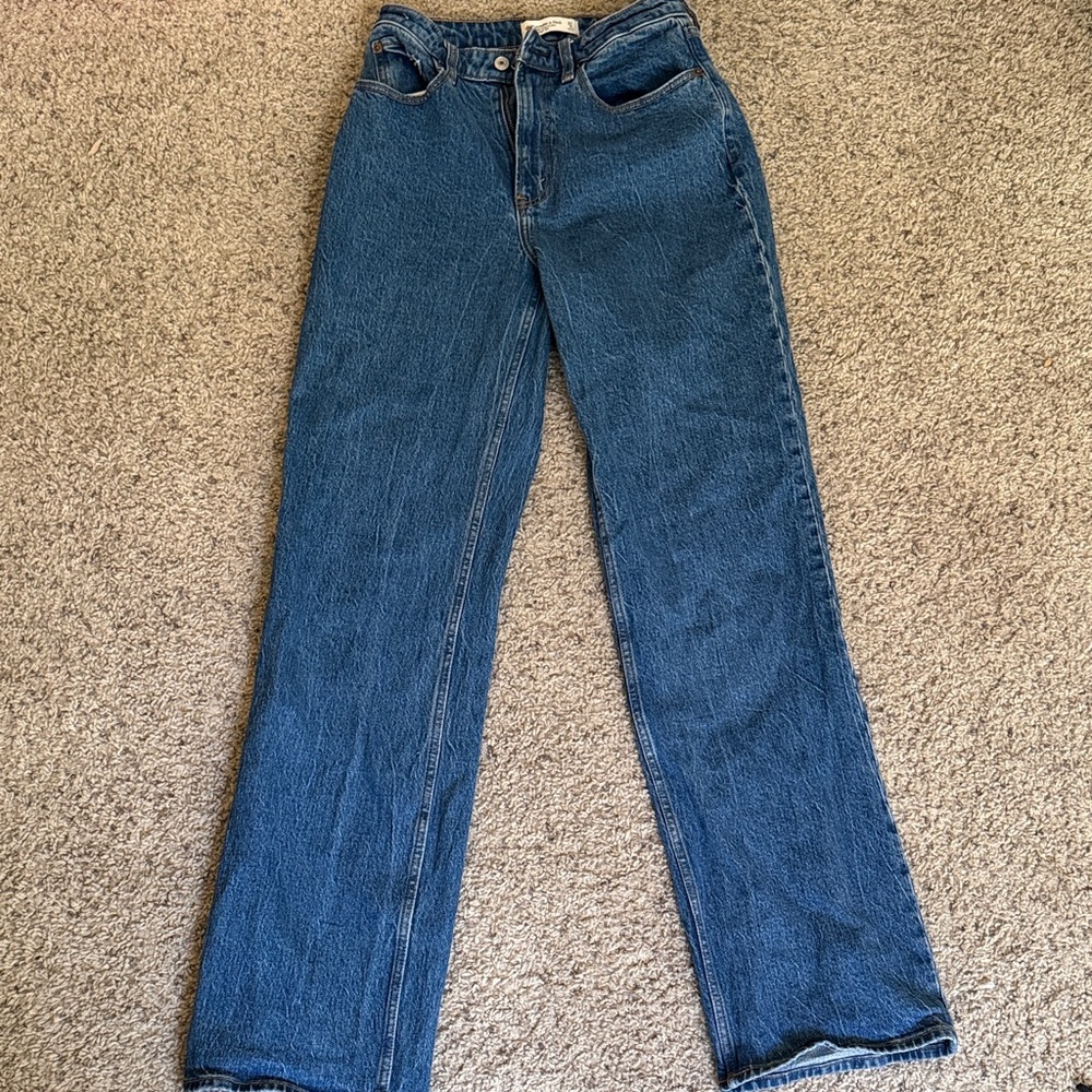Women's Straight-Leg Jeans in Deep Blue Curve Love Fit